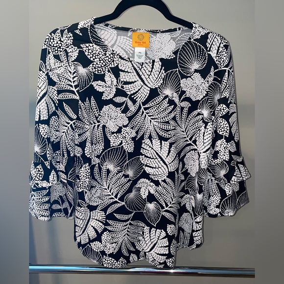 Ruby Rd. Black and white women’s blouse - Picture 2 of 5